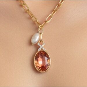 NWT PEARL AND CRYSTAL Gold and Pink Pendant Necklace 18inch